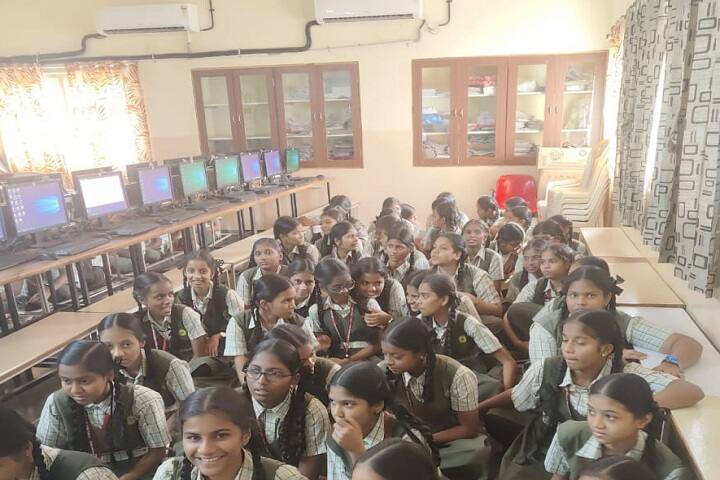 Lions Juhu Nandlal Jalan Mahila Mahavidyalaya, Mumbai campus photo 5
