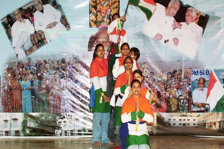 Shri Sadgurudev Shri Ranchhoddasji Bapu Mahila Home Science College and Lt Meenaben Jayantilal Kundaliya English Medium Mahila Commerce and BBA College, Rajkot campus photo 4
