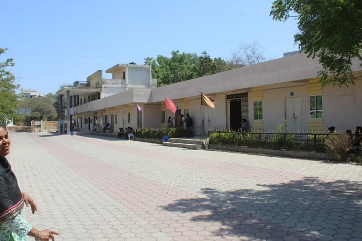 Islamia Karimia College, Indore campus photo 2