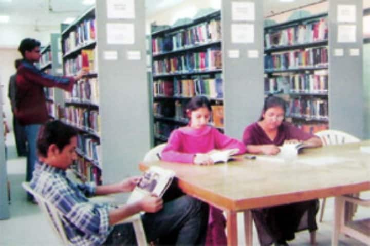 Islamia Karimia College, Indore campus photo 4