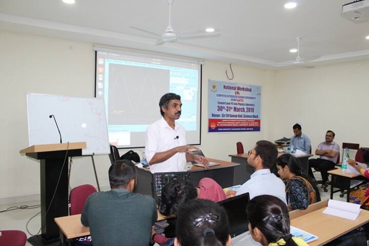 School of Studies in Electronics and Photonics, Pt Ravishankar Shukla University, Raipur campus photo 6