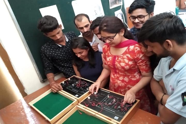 Chandigarh College of Engineering and Technology Diploma Wing, Chandigarh campus photo 6