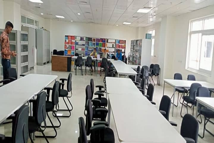 Uma Nath Singh Autonomous State Medical College, Jaunpur campus photo 4