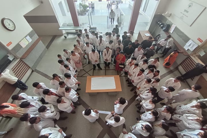 Shri Gorakshnath Medical College Hospital and Research Centre, Gorakhpur campus photo 2