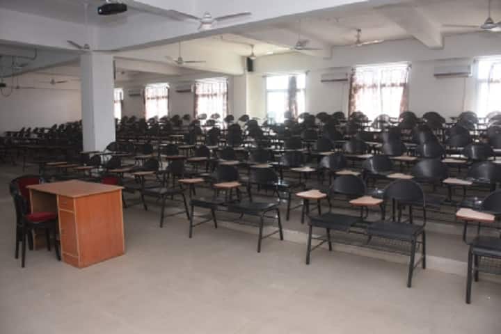 Prasad Institute of Medical Sciences, Lucknow campus photo 3