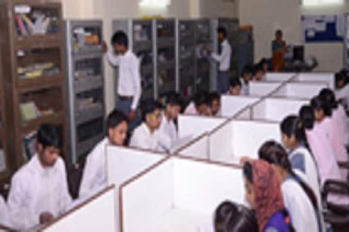 Smt Savitri Devi Memorial Degree College, Bareilly campus photo 4