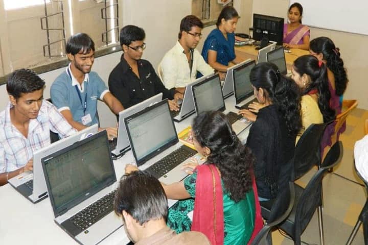 Vidya Vikas Universal Degree College, Mumbai campus photo 4