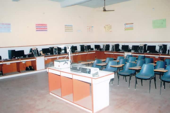 Pt Kundanlal Shukla Mahavidyalaya, Kanpur Dehat campus photo 4