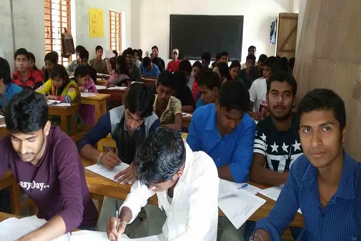 Sardar Vallabhbhai Patel Mahavidyalaya, Varanasi campus photo 3
