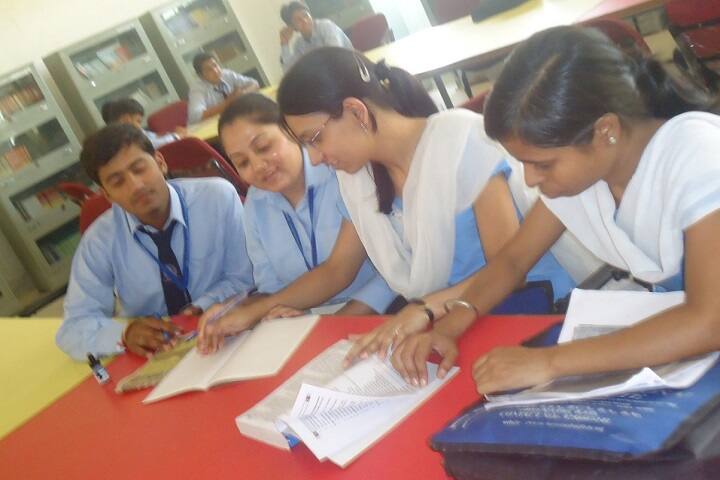 Sri Radha Krishan Degree College, Agra campus photo 6