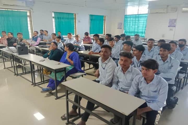 Model Degree College, Nayagarh campus photo 4