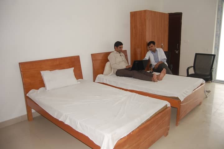 GS Medical College and Hospital, Hapur campus photo 3