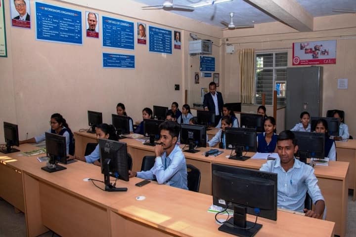 Pravara Rural Education Society's Arts, Science and Commerce College, Kolhar campus photo 2