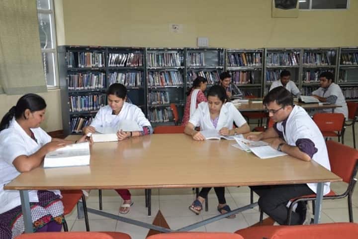 Modern Dental College and Research Centre, Indore campus photo 3