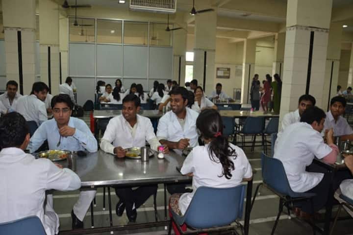 Modern Dental College and Research Centre, Indore campus photo 5
