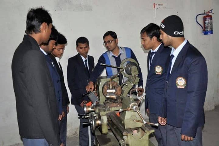 Himalayan Institute of Technology and Management, Lucknow campus photo 6