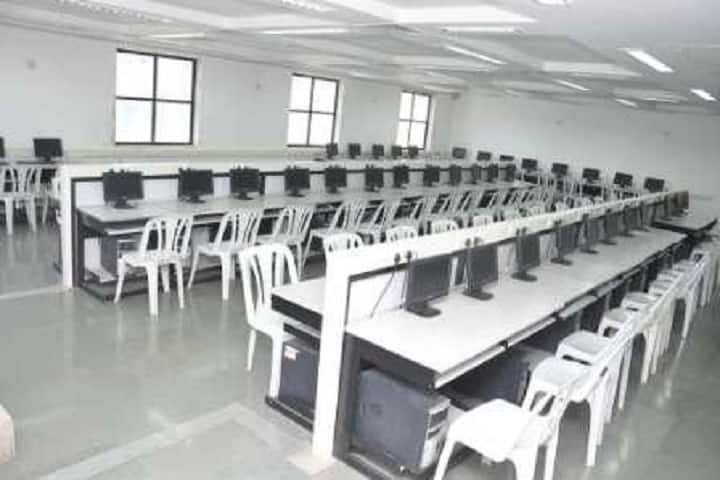 Naran Lala College of Professional and Applied Sciences, Navsari campus photo 3