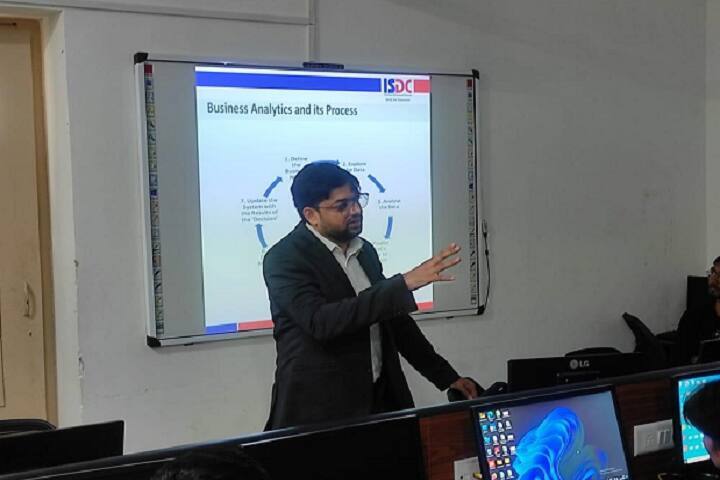 Faculty of Business Administration, GLS University, Ahmedabad campus photo 5