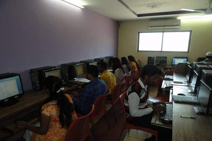 Gopal Krishna Gokhale College, Kolhapur campus photo 2