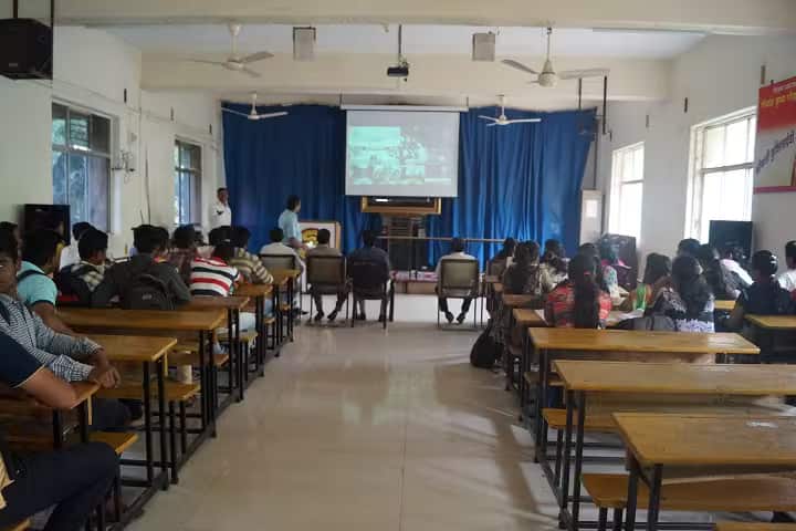 Gopal Krishna Gokhale College, Kolhapur campus photo 6