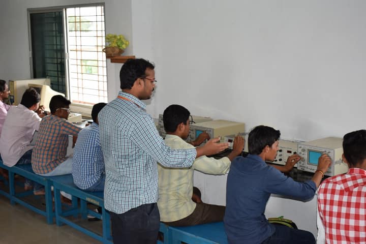 NRK and KSR Gupta Degree College, Tenali campus photo 4