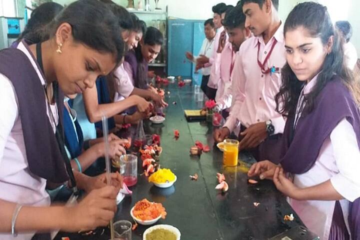 Late Pundalikrao Gawali Arts and Science Mahavidyalaya, Shirpur campus photo 4
