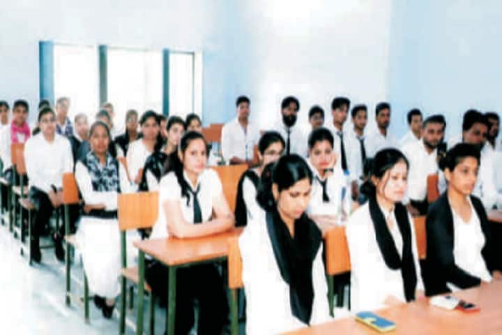 Saraswati Vidya Mandir Law College, Shikarpur campus photo 3
