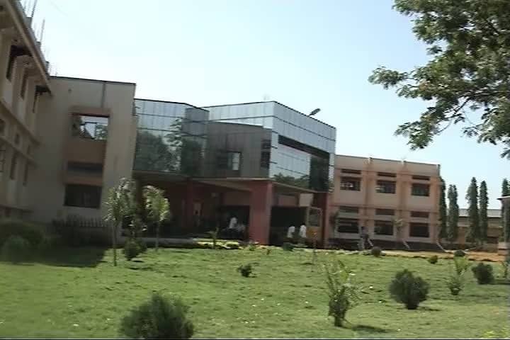 HKDET's Dental College Hospital and Research Institute, Humnabad campus photo 2