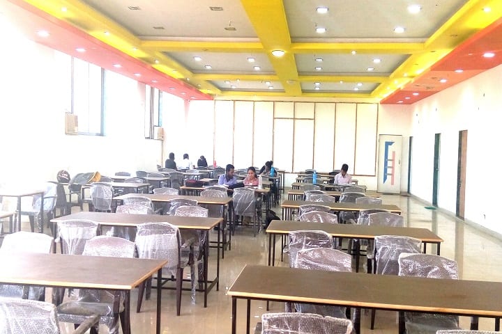 Suman Education Society's LN College, Mumbai campus photo 2