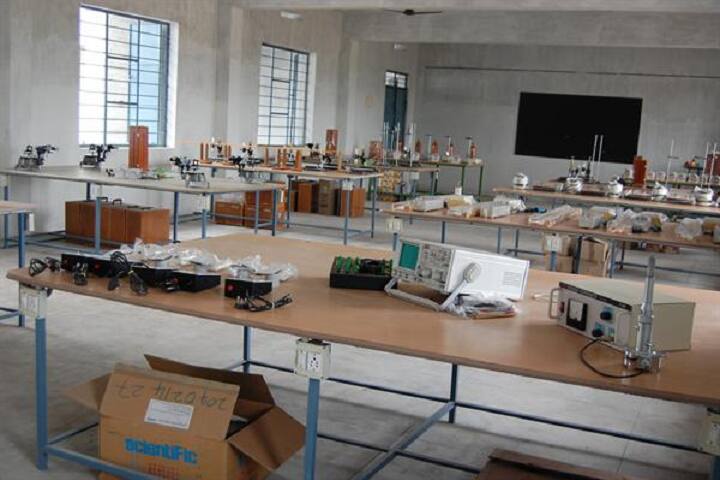 Kanchan Degree College, Raebareli campus photo 3