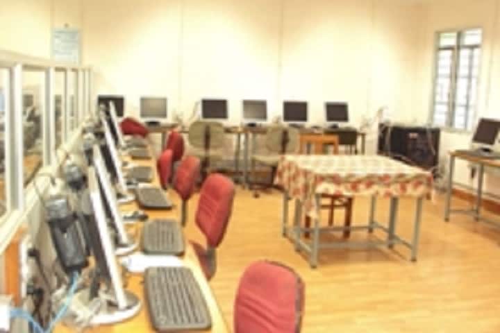 Government Girls Polytechnic, Raipur campus photo 6