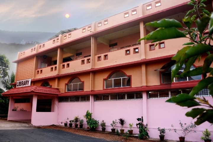 GVM's Gopal Govind Poy Raiturcar College of Commerce and Economics, Farmagudi campus photo 6