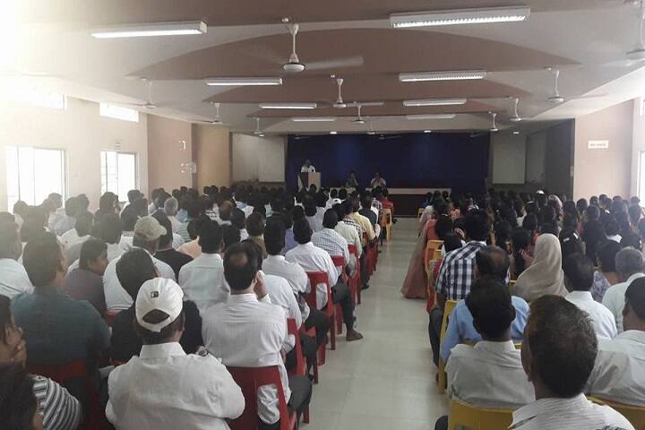 Walchand College of Arts and Science, Solapur campus photo 5