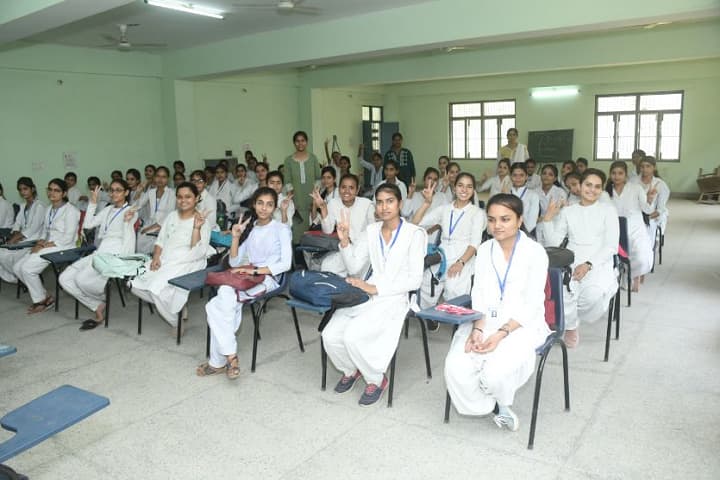 Government Girls Polytechnic, Arnia, Bulandshahr campus photo 3