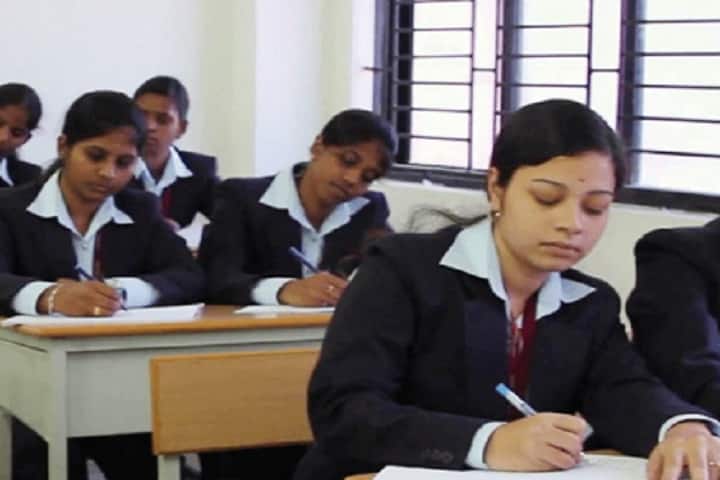 Shri Vasantrao Pharate Patil Arts, Commerce and Science College, Pune campus photo 3