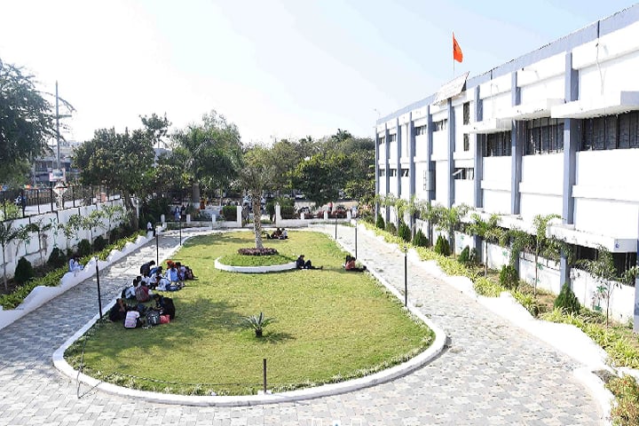 Shri Shivaji Arts and Commerce College, Amravati campus photo 3