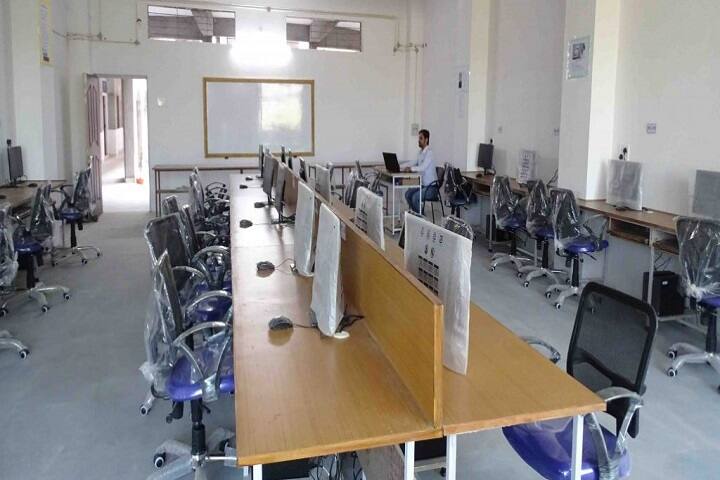 College of Agricultural Engineering and Technology, Jalgaon campus photo 3