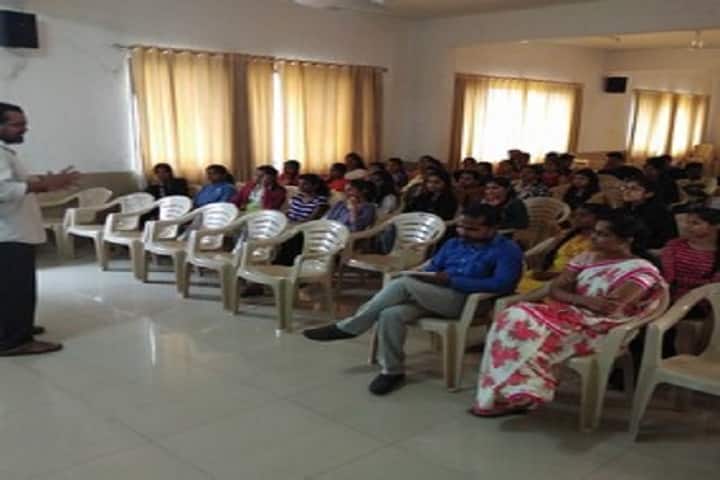 KLE Society's College of Commerce, Belagavi campus photo 2