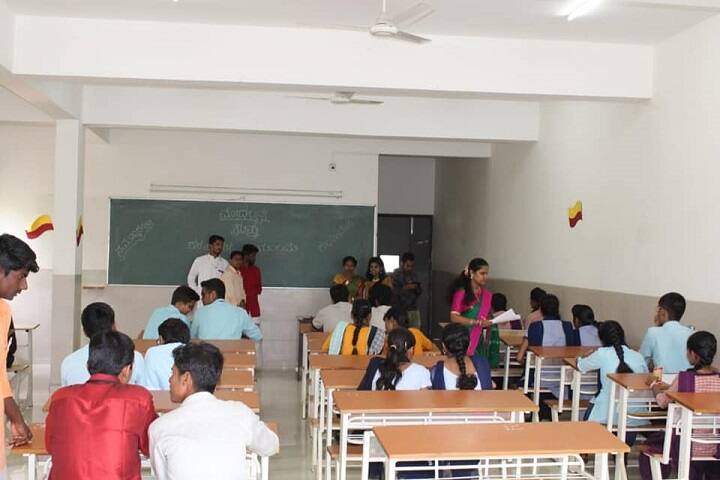 KLE Society's College of Commerce, Belagavi campus photo 3