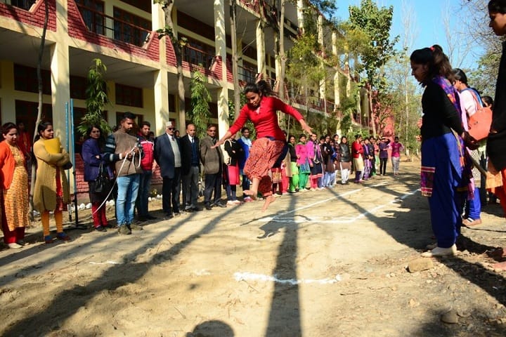 Lala Jagat Narayan Himotkarsh Kanya Mahavidyalya, Una campus photo 4