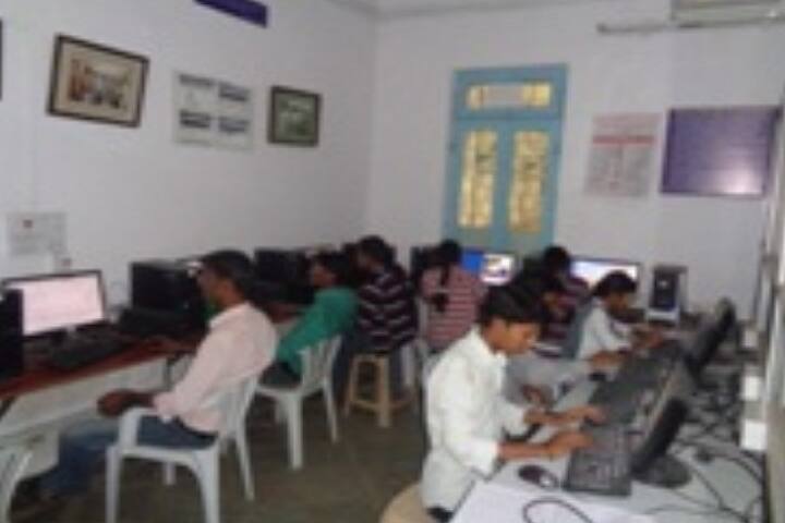 Govindram Seksaria College of Commerce, Wardha campus photo 4