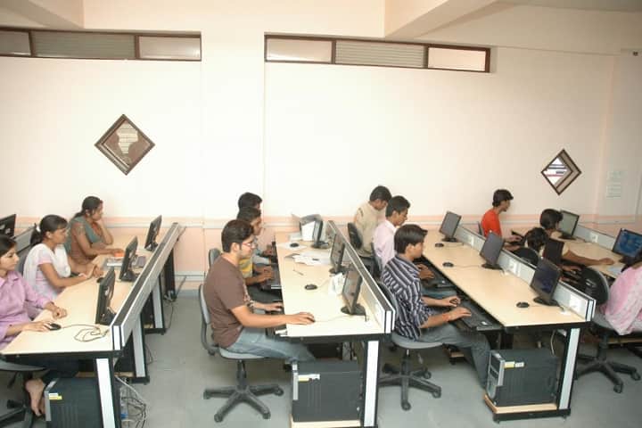 Sanghvi Institute of Engineering and Technology, Indore campus photo 6