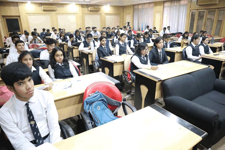 SMS Law College, Varanasi campus photo 3