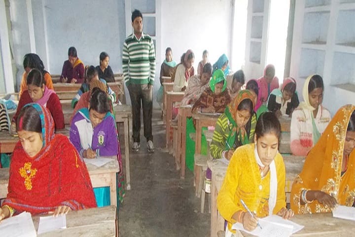 Harihar Saha College, Udakishunganj campus photo 3