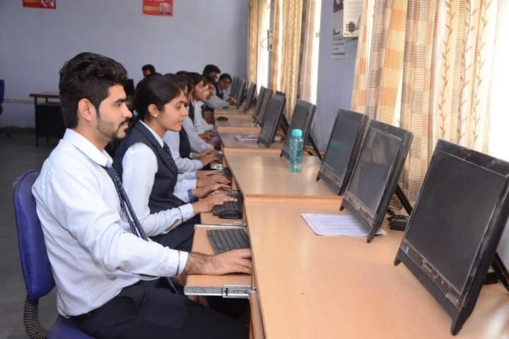 Laxmi Bai Mahila Mahavidyalaya, Tonk campus photo 3