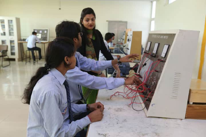 Neelkanth College of Engineering, Meerut campus photo 6