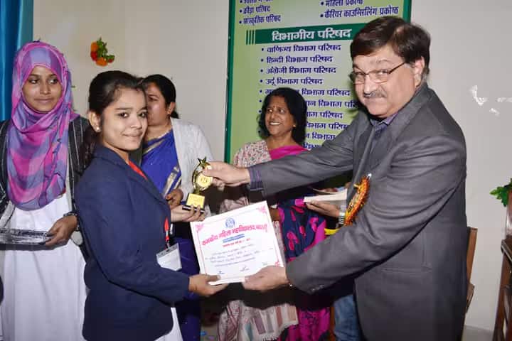 Government Mahila Degree College, Budaun campus photo 5