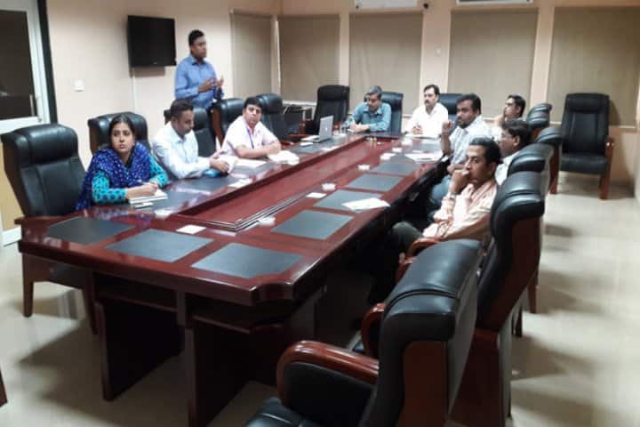 CU Shah Institute of Life Sciences, Surendranagar campus photo 3