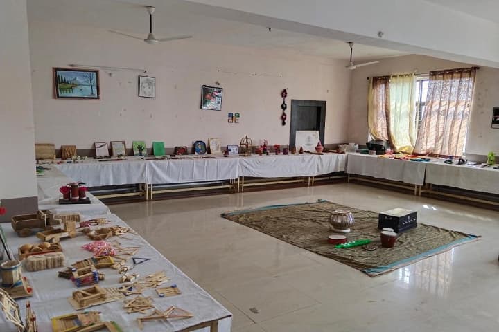 Omkar College of Nursing, Guna campus photo 4