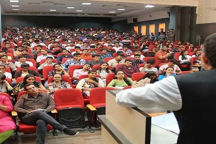 Shree HN Shukla College of IT and Management, Rajkot campus photo 4